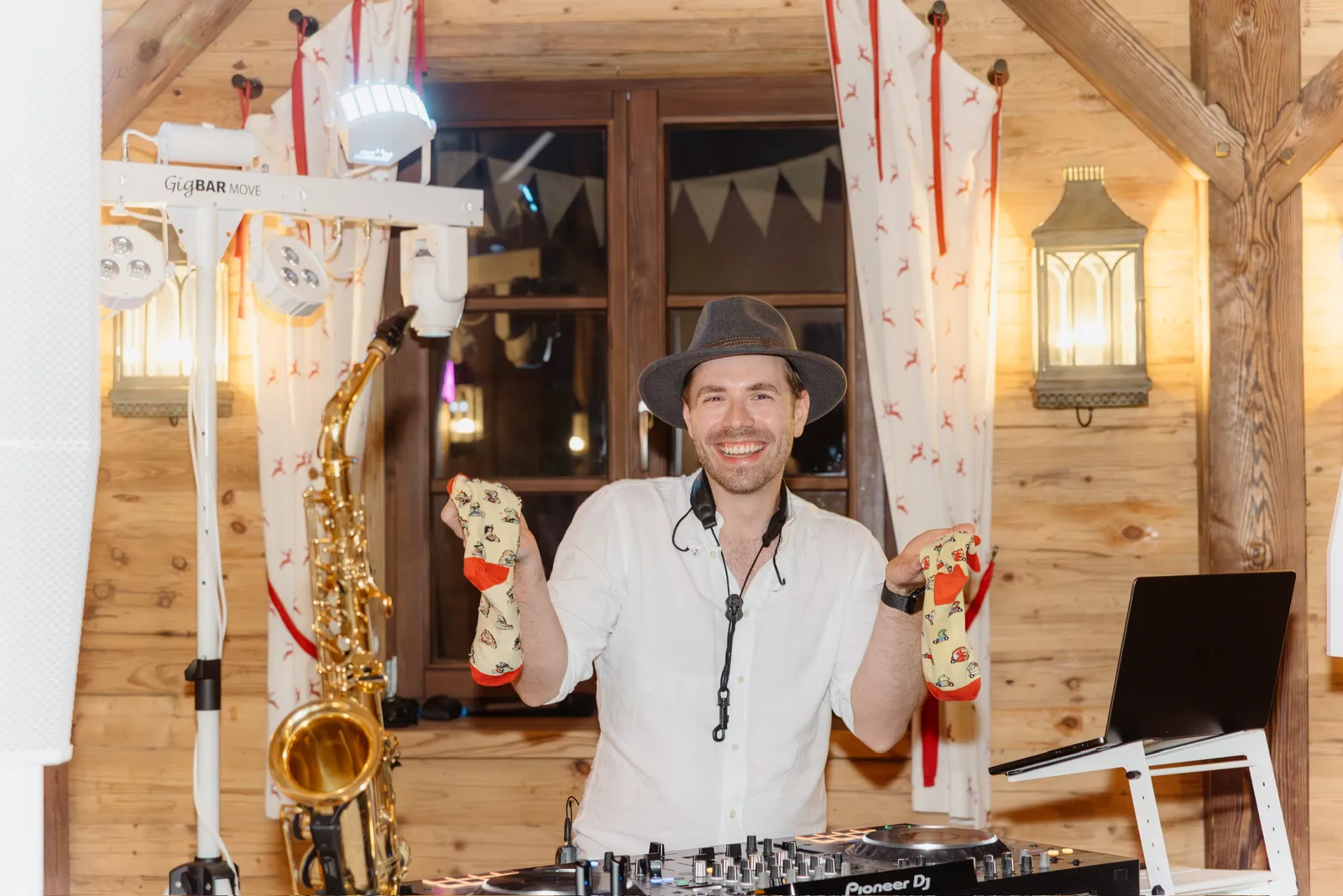 Mitternachtseinlagen und Überraschungen: Die Rolle des DJs, Abbildung 1